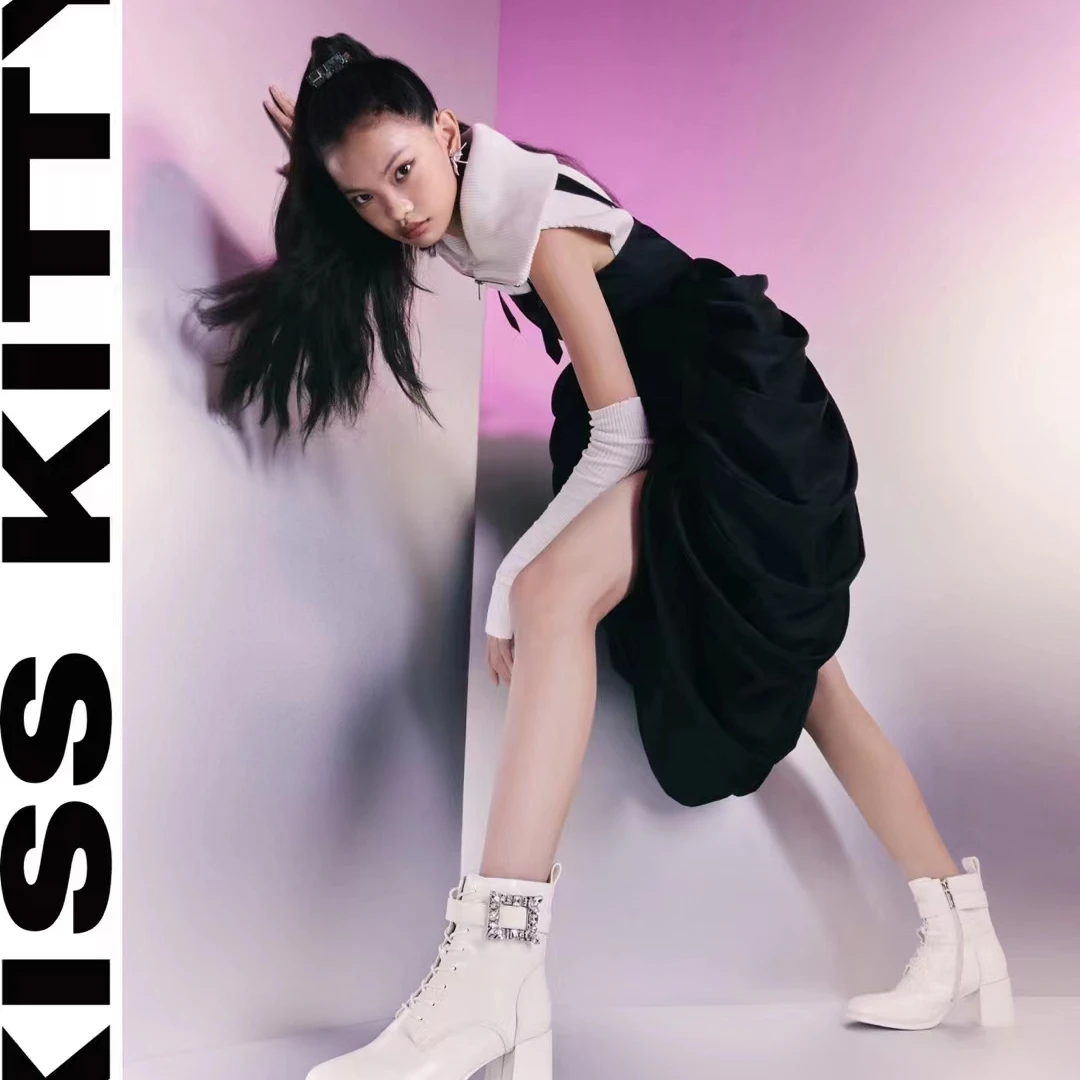 高品质百搭气质时尚女装