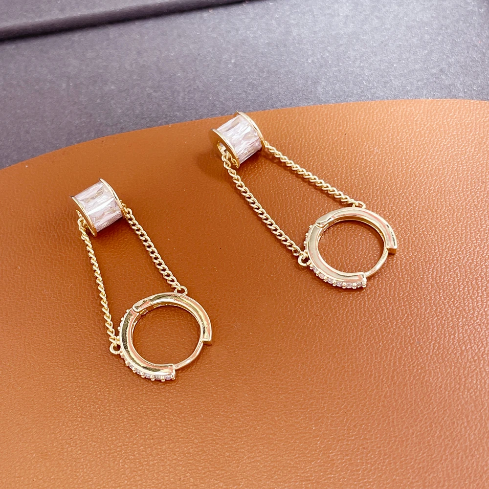 铜合金合成锆石耳饰 高级感灵动小蛮腰耳扣轻奢气质流苏耳环-F019