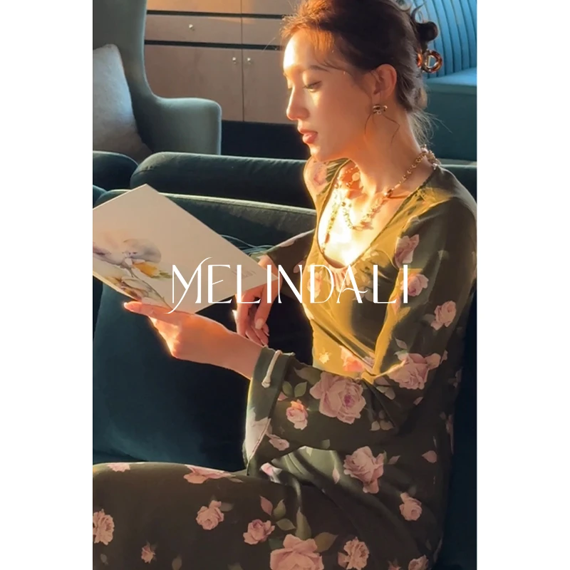 Melinda Li【丛林野玫瑰】早秋法式14MM桑蚕丝玫瑰印花喇叭袖连衣裙