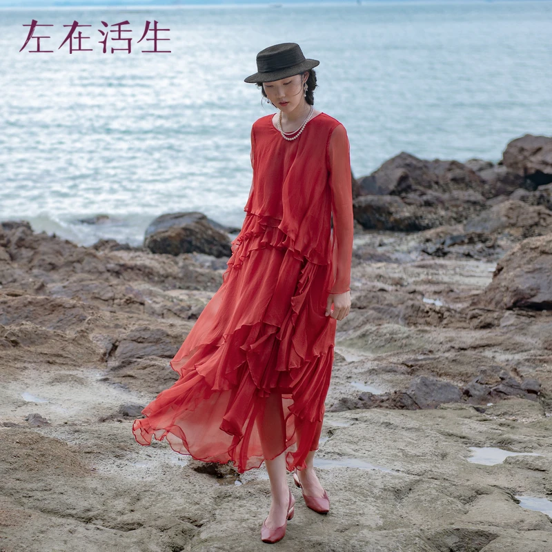 生活在左花仙子秋季原创复古气质仙女裙层叠红色大摆a字连衣裙女