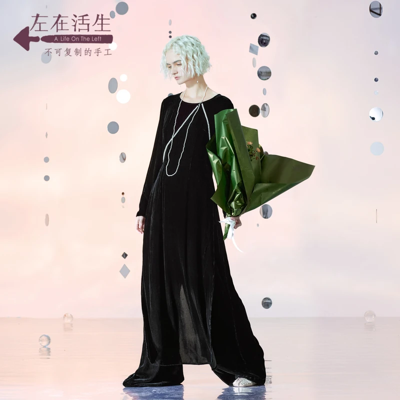 生活在左秋冬时装周同款丝绒原创复古黑色显瘦长袖连衣裙1931152