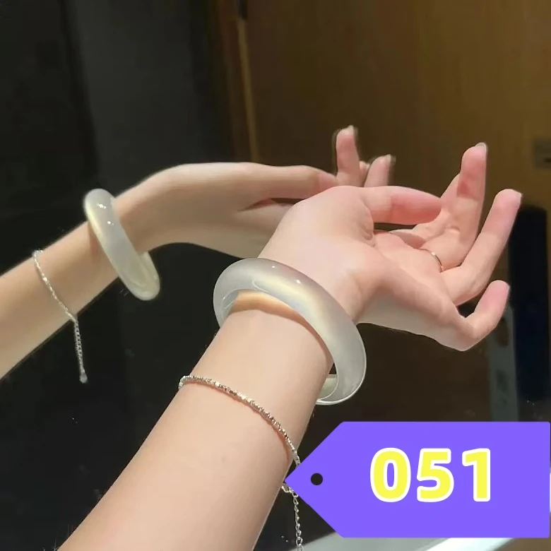 玛瑙/玉髓手镯未镶嵌编码051