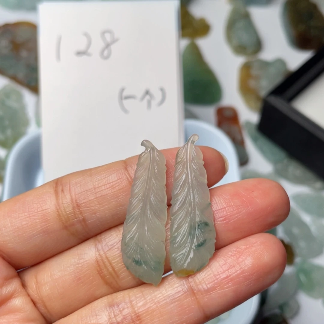 【闪购商品】定制翡翠未镶嵌映*?