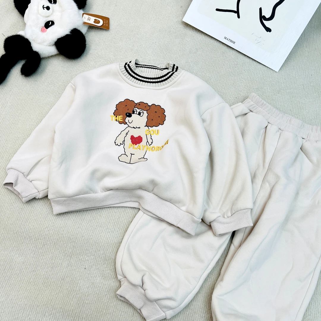杏色小狗套装儿童套装男女童冬季加绒加厚卡通卫衣卫裤宝宝冬装