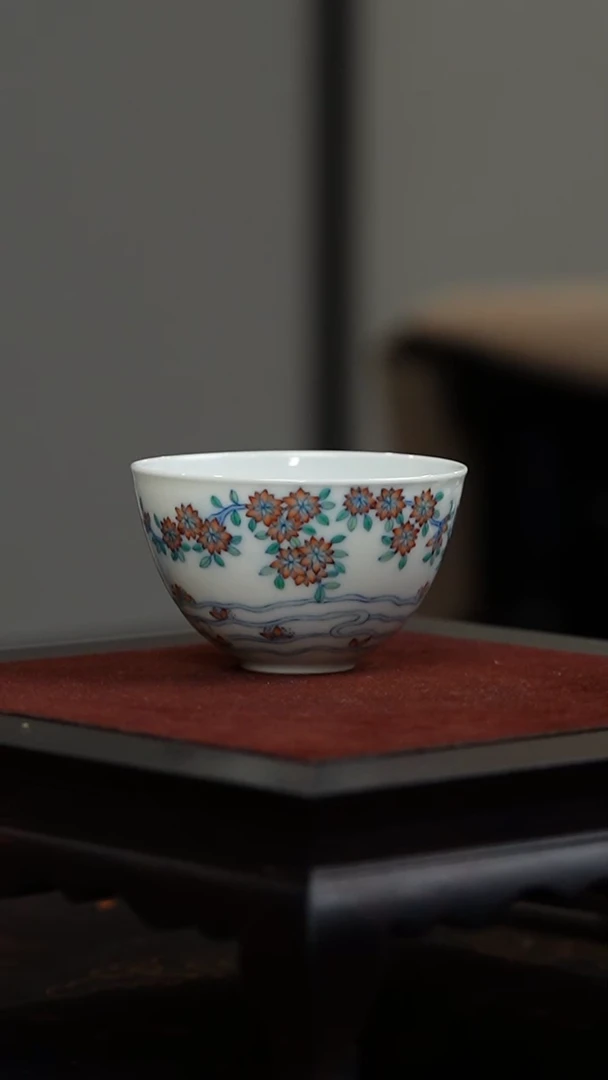 【闪购商品】瓷片斗彩落花流水杯(大号)