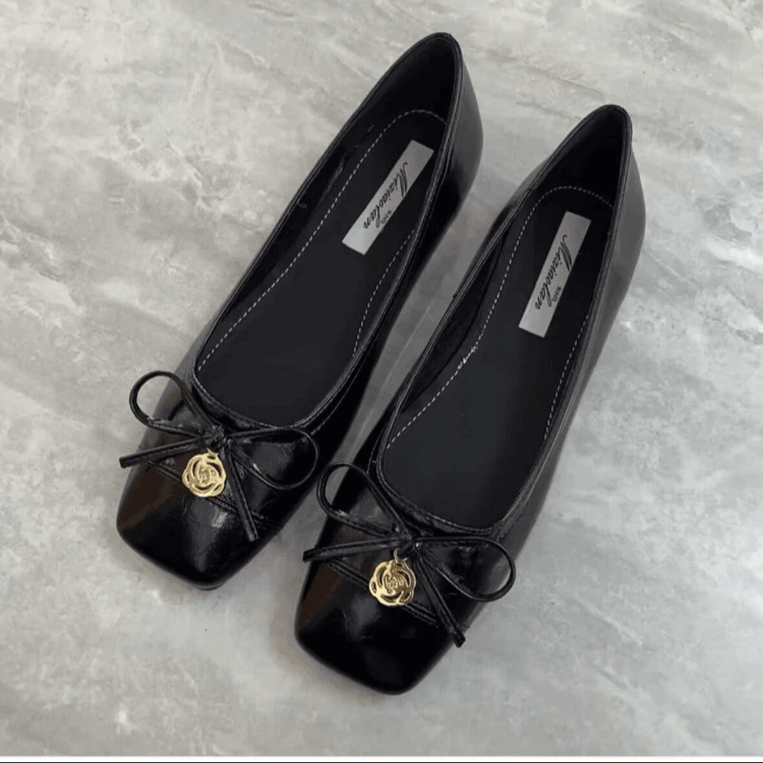 B072小香风单鞋女平底百搭鞋子新款春夏法式方头浅口四季软底休闲