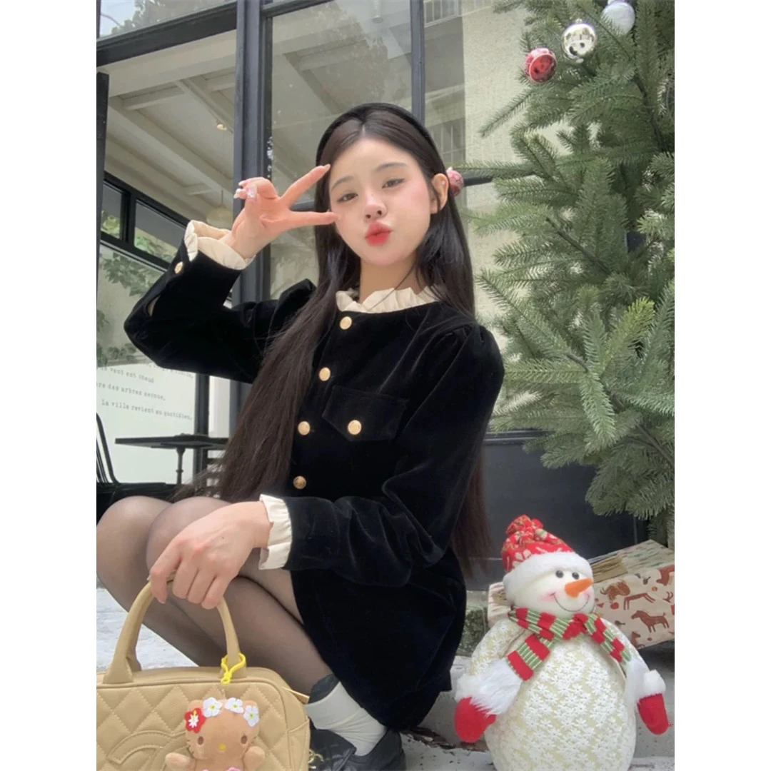 法式小香赫本风黑色丝绒连衣裙子女秋冬季2025年新款气质收腰短裙