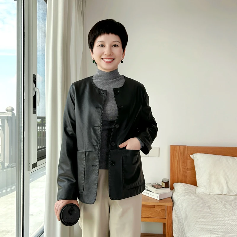 圆领头层真皮皮衣女 时尚贡针百搭显瘦小牛皮外套2025秋冬新款