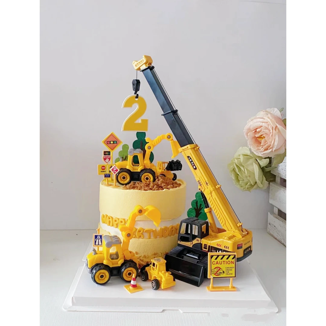 吊车蛋糕装饰品摆件挖机推土机工程车儿童男孩小孩生日甜品台插件