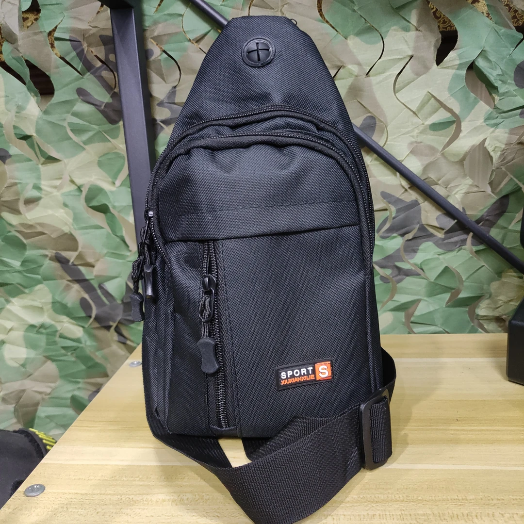 M80迷彩户外时尚防水户外运动登山单肩包