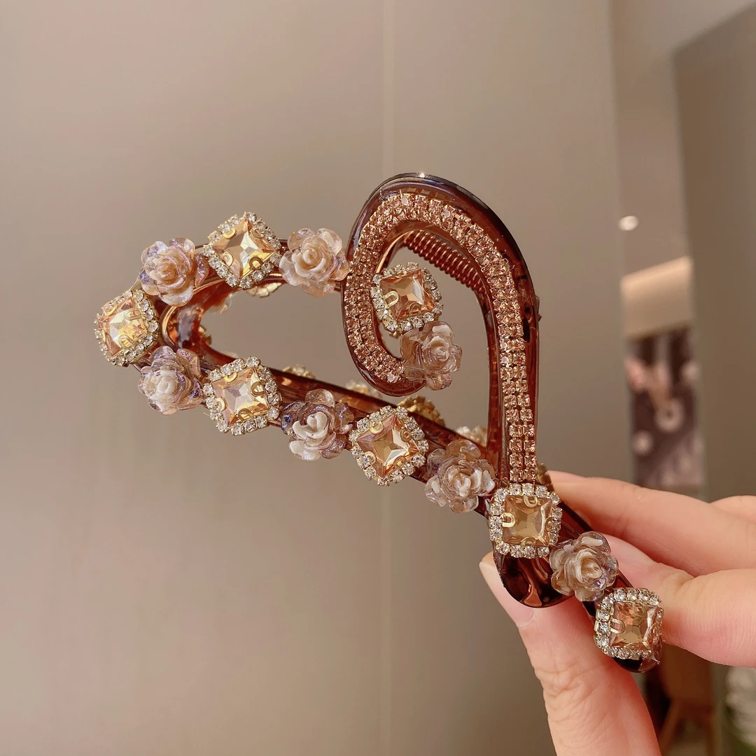 M1311新款高级感心形气质玫瑰珠珠网红百搭法式简约仙女12厘米