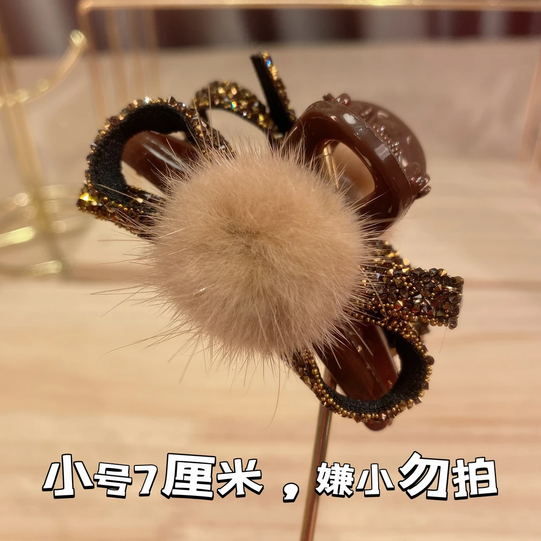 明上源M777小号7厘米冬季新款经典毛球蝴蝶结抓夹气质优雅时尚