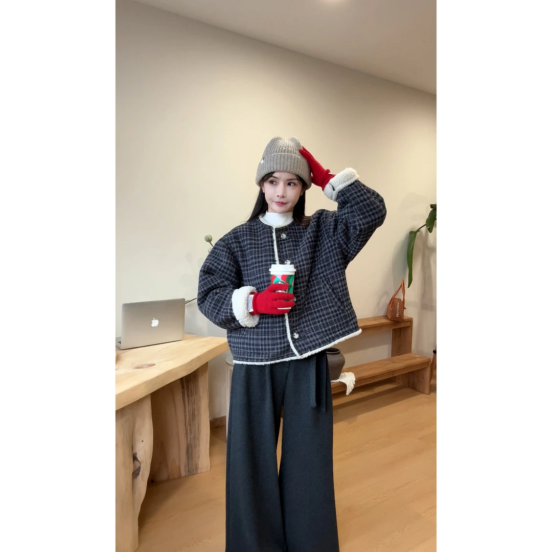 S0185-韩系复古格子撞色羊羔毛外套女2024冬季设计感小众保暖上衣