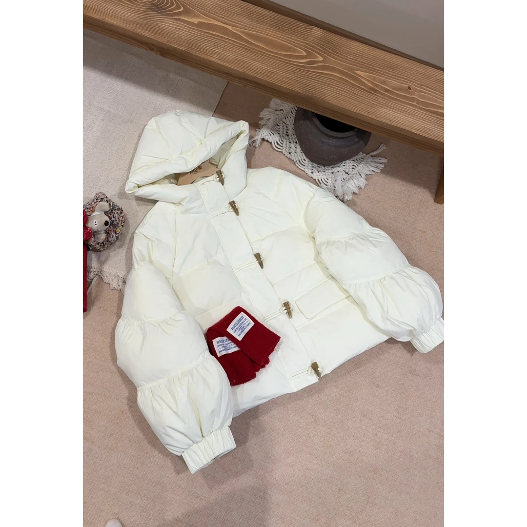 S0192-蛋糕袖韩版连帽加厚牛角扣面包服宽松显瘦外套女白色洋气