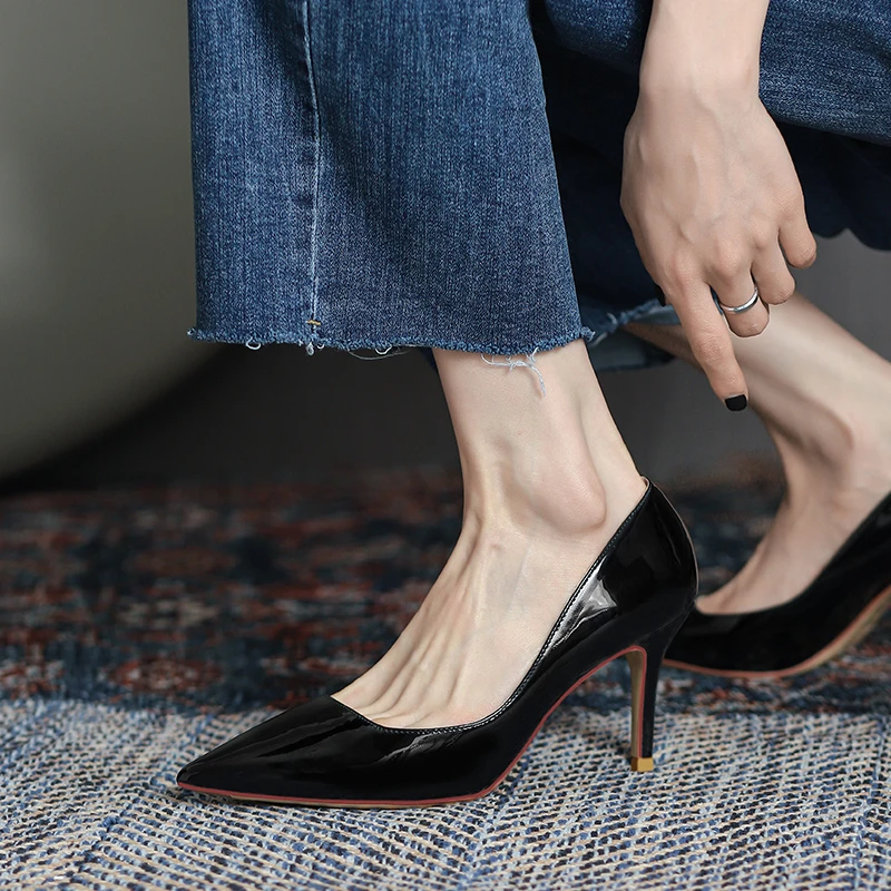 春季新款2025高跟鞋尖头细跟性感黑色漆皮小众气质百搭职业单鞋