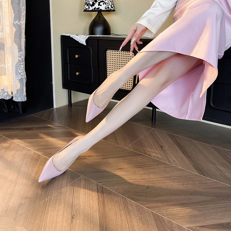 飞燕女鞋2024秋冬新款细跟高跟鞋真皮气质浅口性感粉色尖头单鞋女