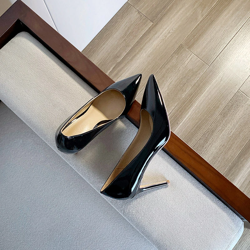飞燕女鞋2024秋冬新款漆皮黑色细跟高跟鞋职业性感浅口尖头单鞋女
