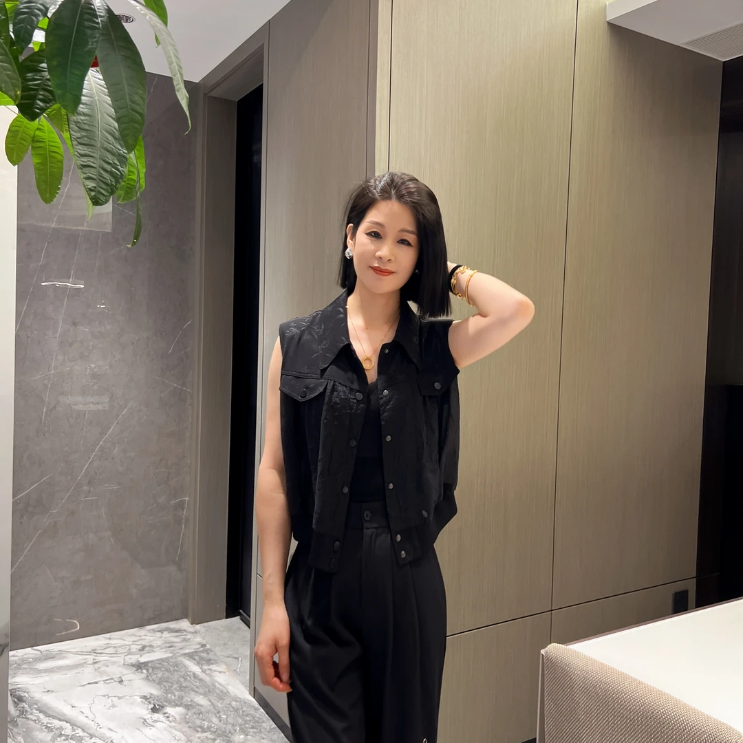 女人阁（887无袖衬衫）2024年新款时尚气质衬衫