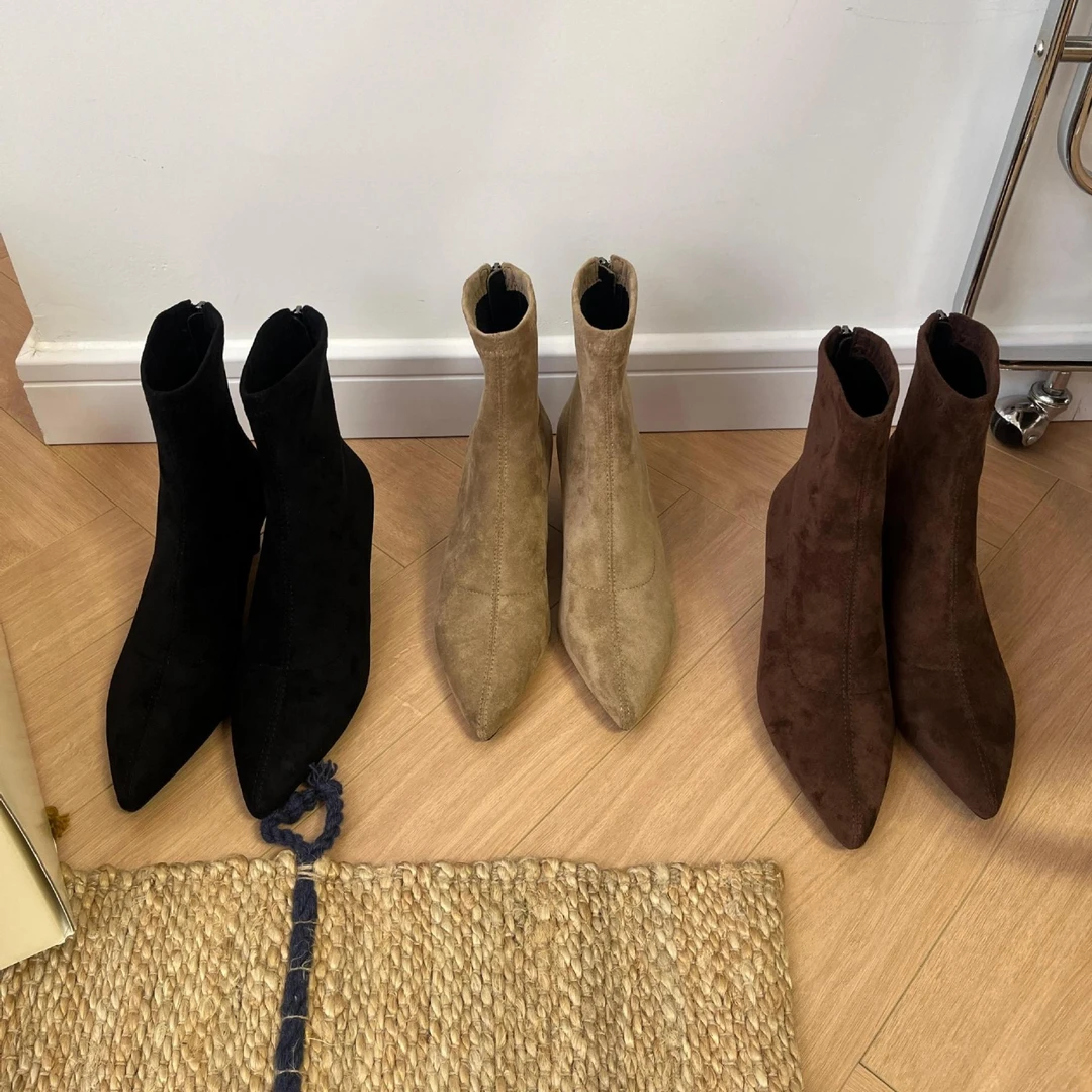 尖头绒面小猫跟短靴女2024新款网红细跟春秋单靴高跟弹力瘦瘦靴子