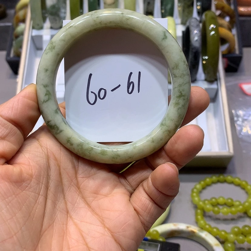 【闪购商品】岫玉手镯未镶嵌手镯120