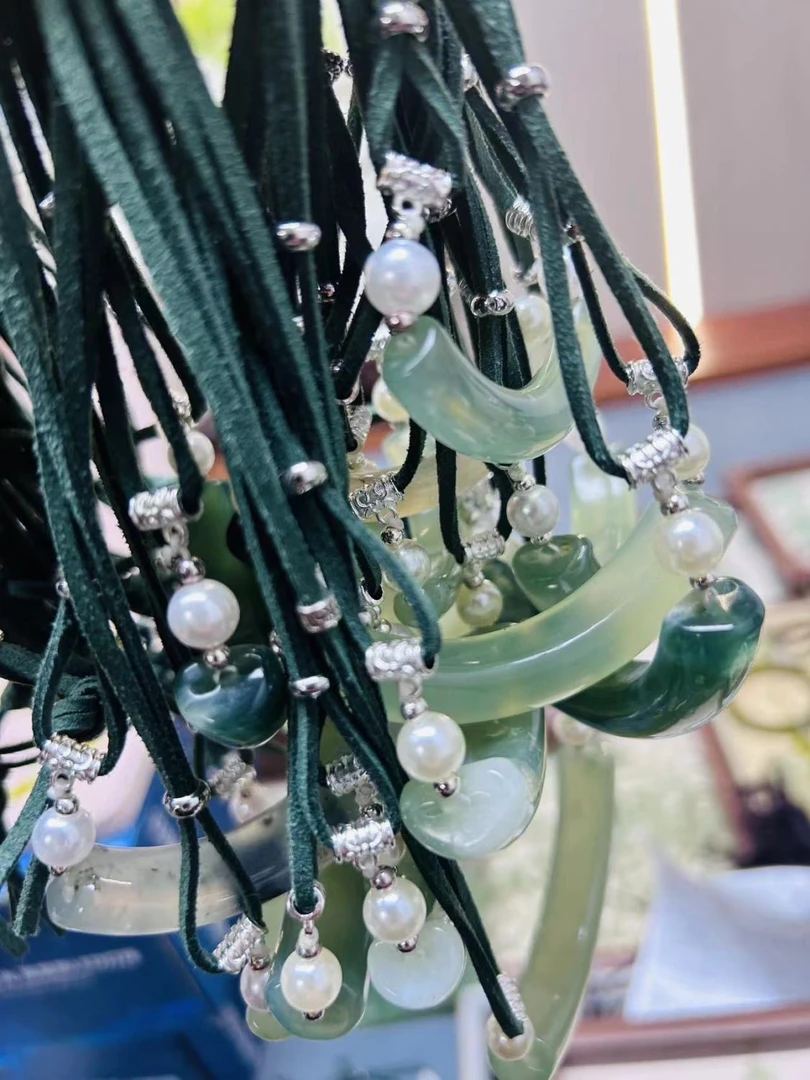 纯天然岫玉 半镯挂坠 颜色随机