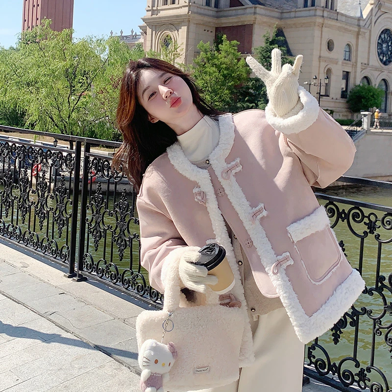 粉色小香风皮毛一体羊羔毛外套女短款2024冬季新款小个子加厚棉衣