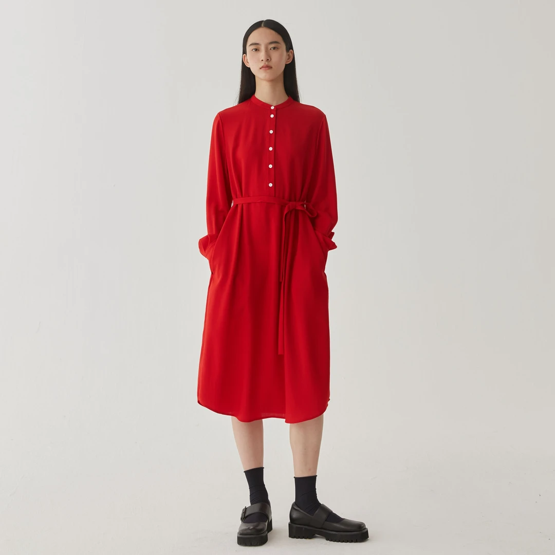 AUM/噢姆商场同款秋季优雅红色系带长袖收腰气质连衣裙M1CX10116