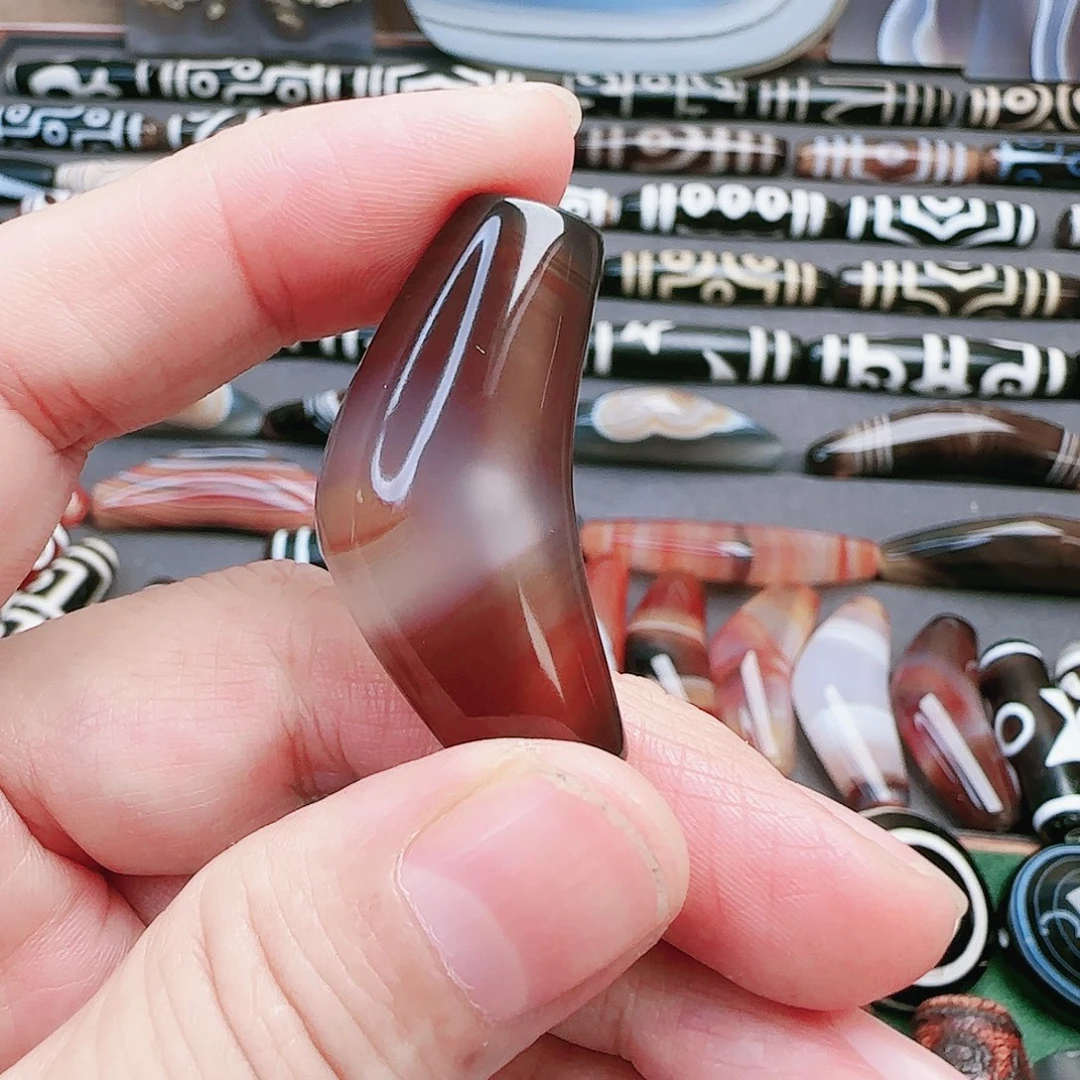 玛瑙/玉髓颈饰合金