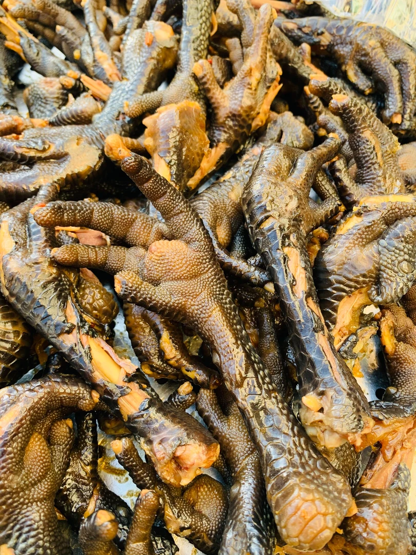 清真赢融印象自制现卤黑鸡脚5只*约250克