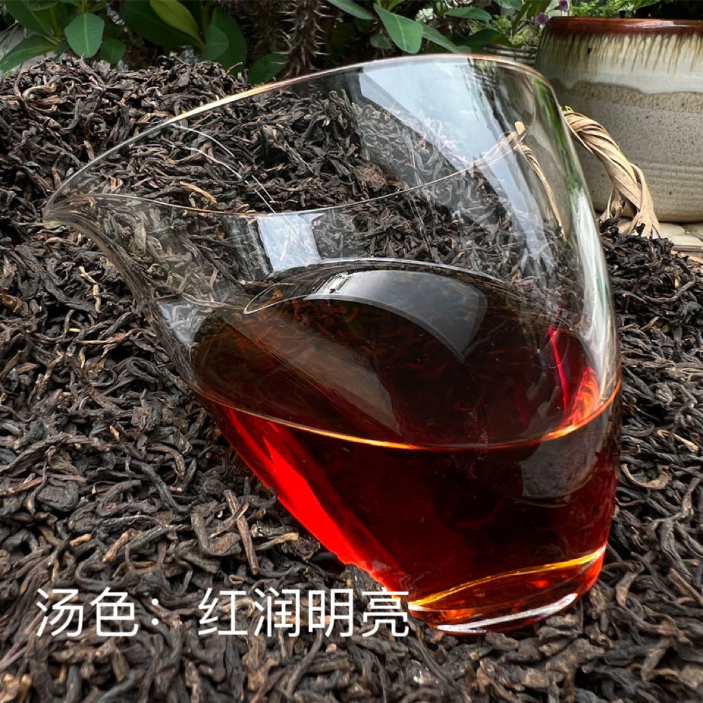 花香蜜韵六堡茶精选醇厚甜水陈化好茶料黑茶现代工艺陈香梧州特产
