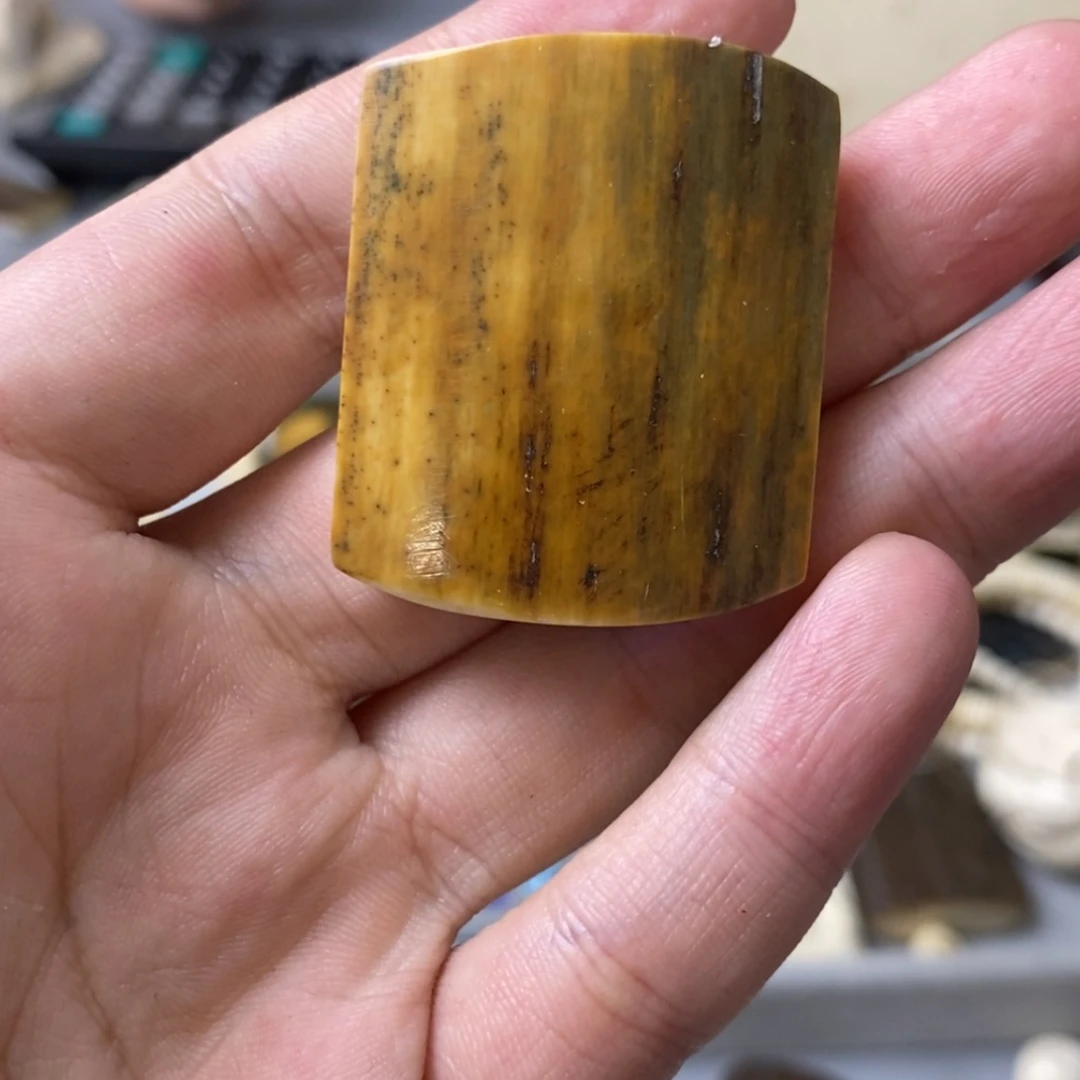 【闪购商品】天然保真猛犸牙根雕