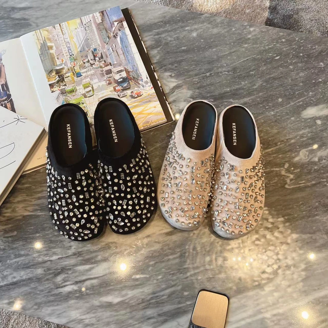 9213-61 满钻包头拖鞋(跟高：3CM）