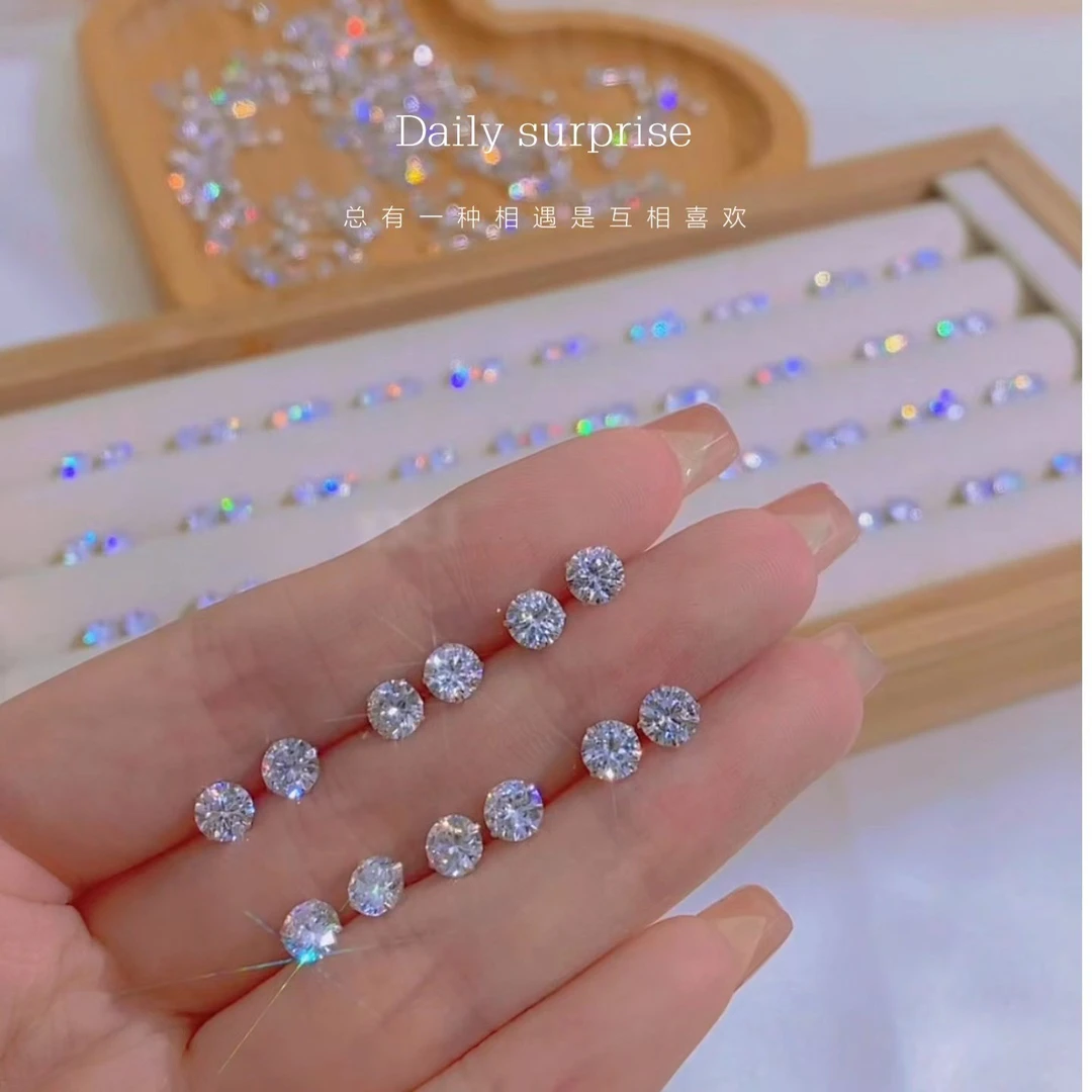 Dailysurprise 足银合成锆石耳饰 足银999螺丝纹四爪锆石耳钉经典
