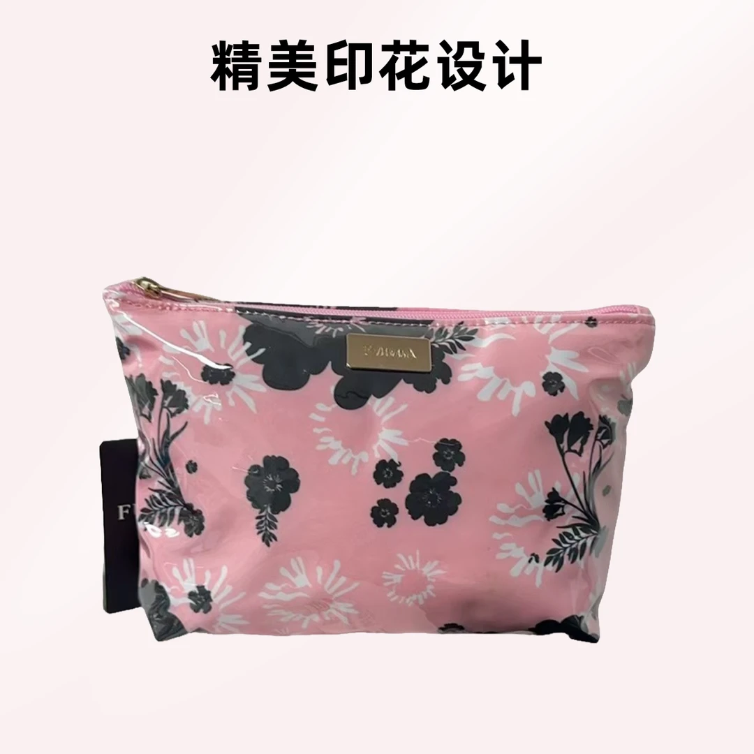 4800时尚防水手拿化妆包