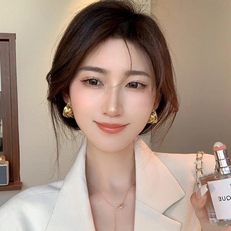 欧美复古高级感夸张耳环镂空极简冷淡风缠绕耳钉小众轻奢气质耳饰