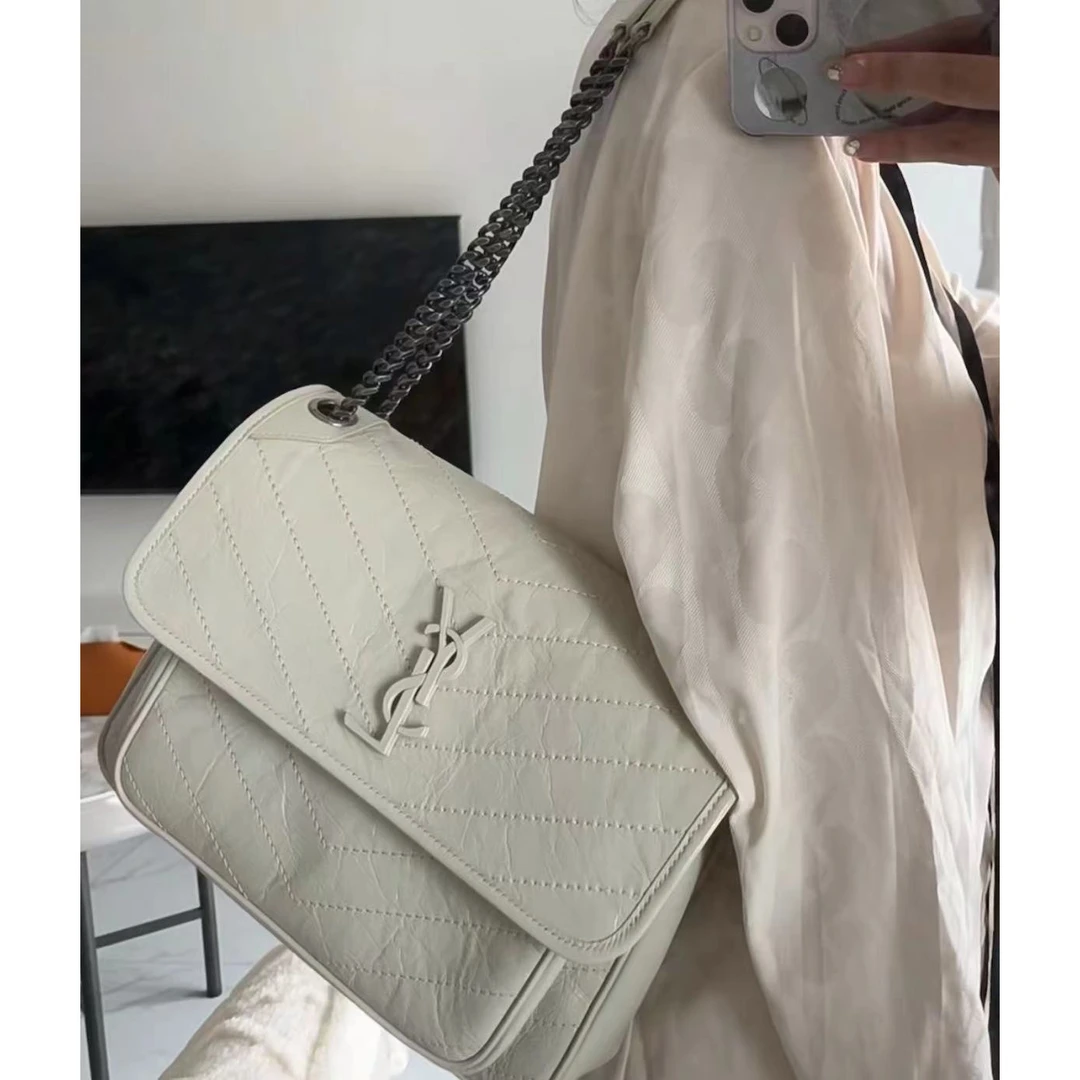 99新 YSL/圣罗兰 NIKI白色中号新款D扣/单肩斜跨包/女士/理理