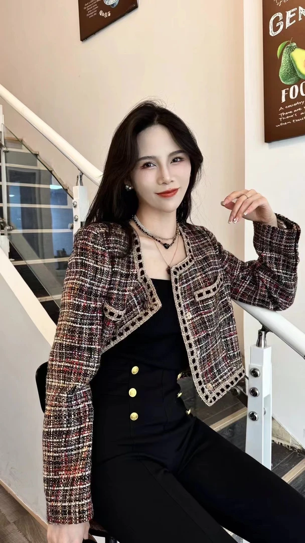 IDENTIFIES/易缔媤上衣小香气质短款格纹粗花呢格纹千鸟格D43474