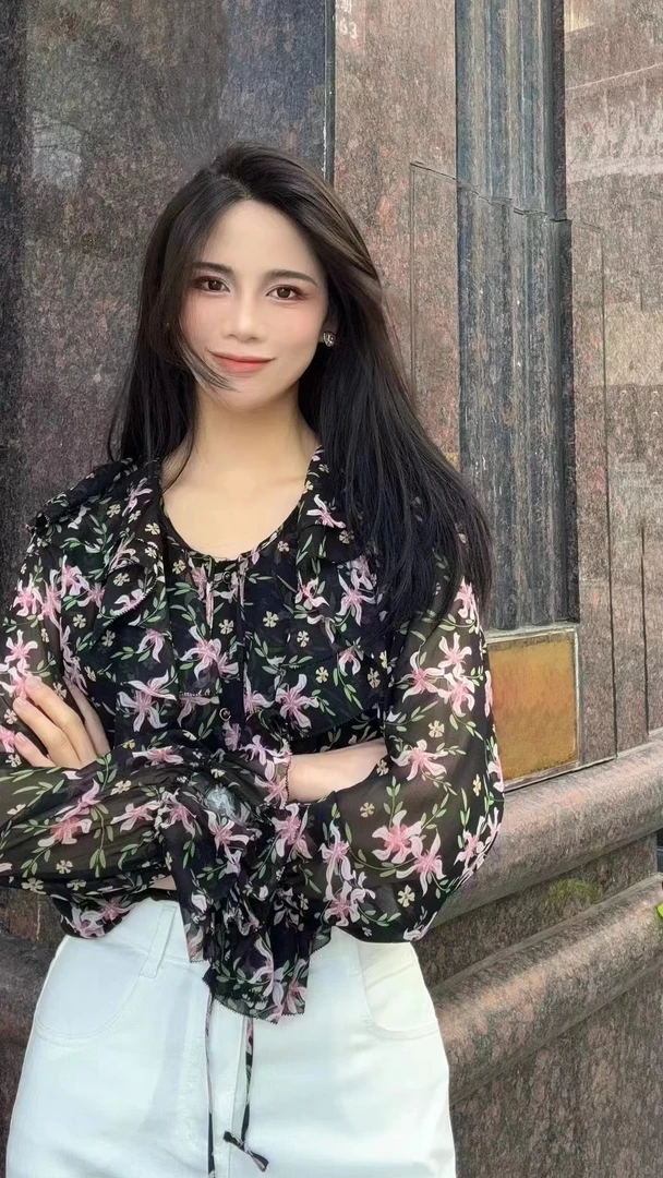 易缔媤新款荷叶领花边袖碎花长袖衬衫D33476