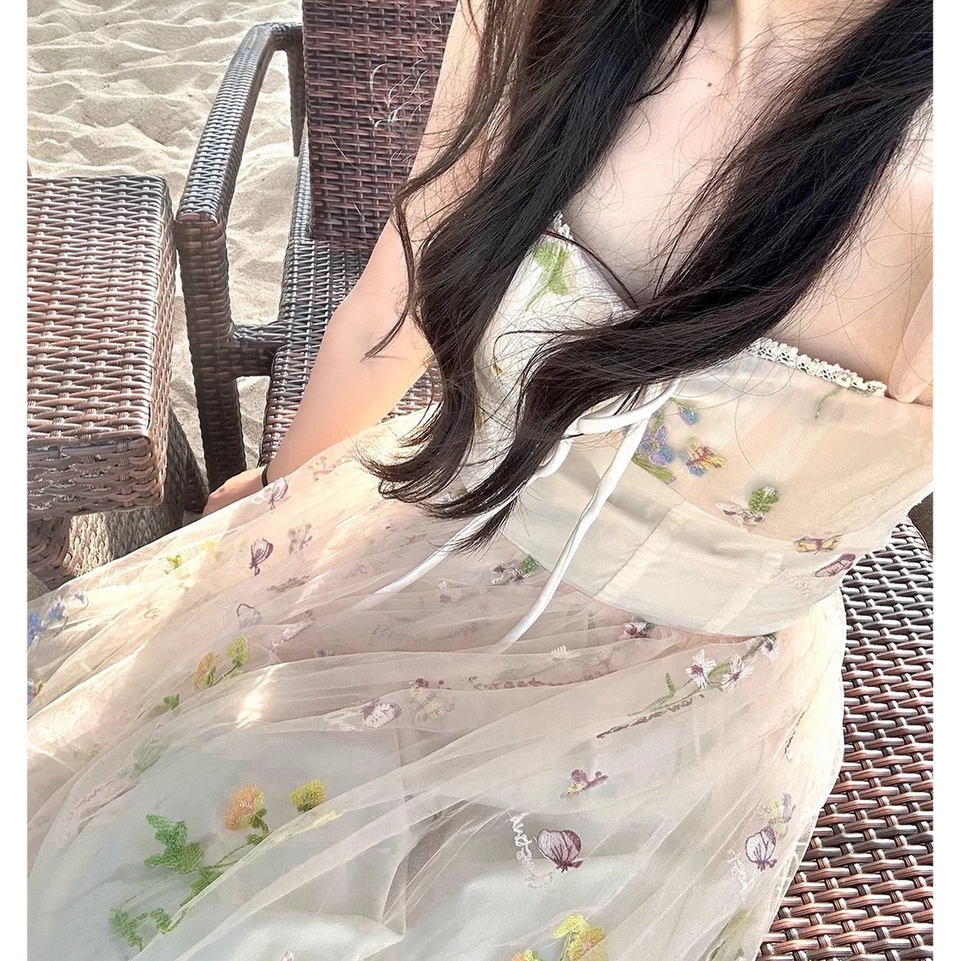 网纱甜美风碎花吊带连衣裙2024夏季新款高级感海边度假沙滩裙长裙