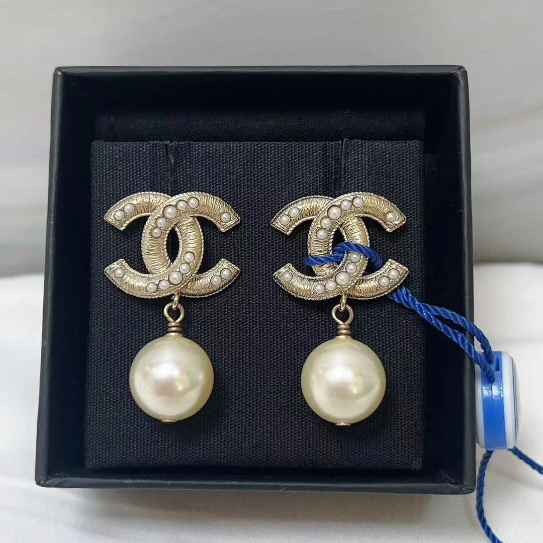 99新 Chanel/香奈儿 金色中号双c珍珠吊坠耳环 05815