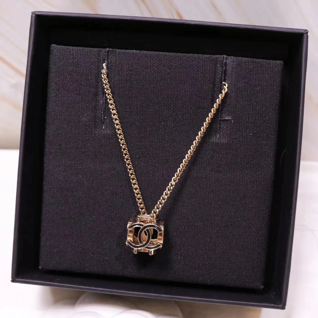 全新未使用 Chanel/香奈儿 22K黑珐琅双C骰子项链 05173