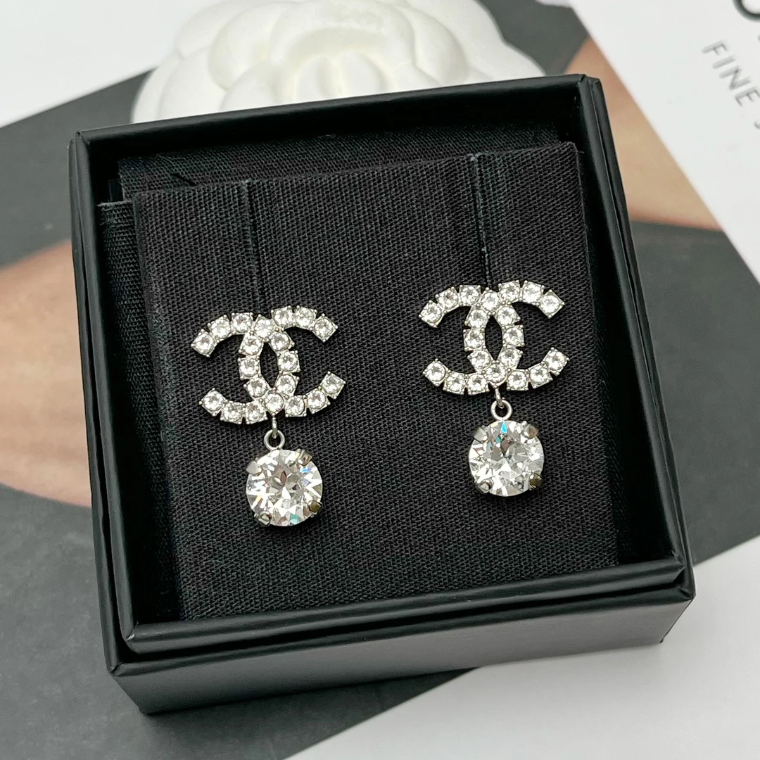 99新 Chanel/香奈儿 银色双C吊坠耳环  05253