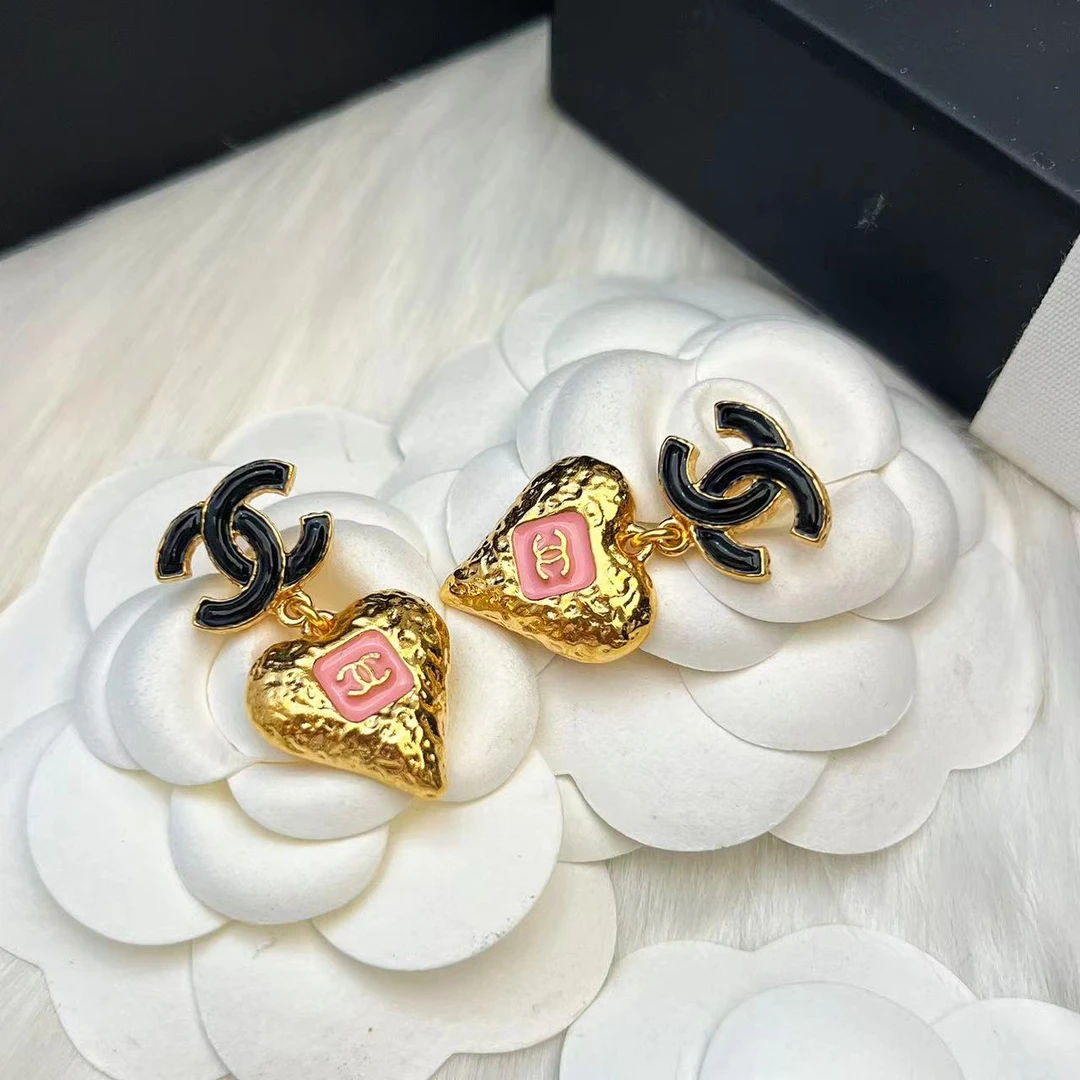 全新未使用 Chanel/香奈儿 23k黑双C粉金熔岩爱心吊坠耳环 05633