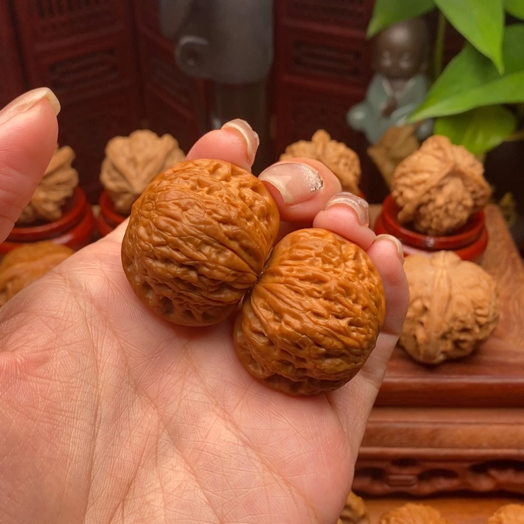 文玩核桃吊坠铁锤36