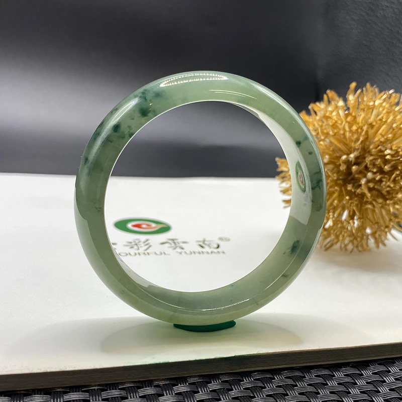 Colourful Yunnan/七彩云南冰种飘花翡翠手镯