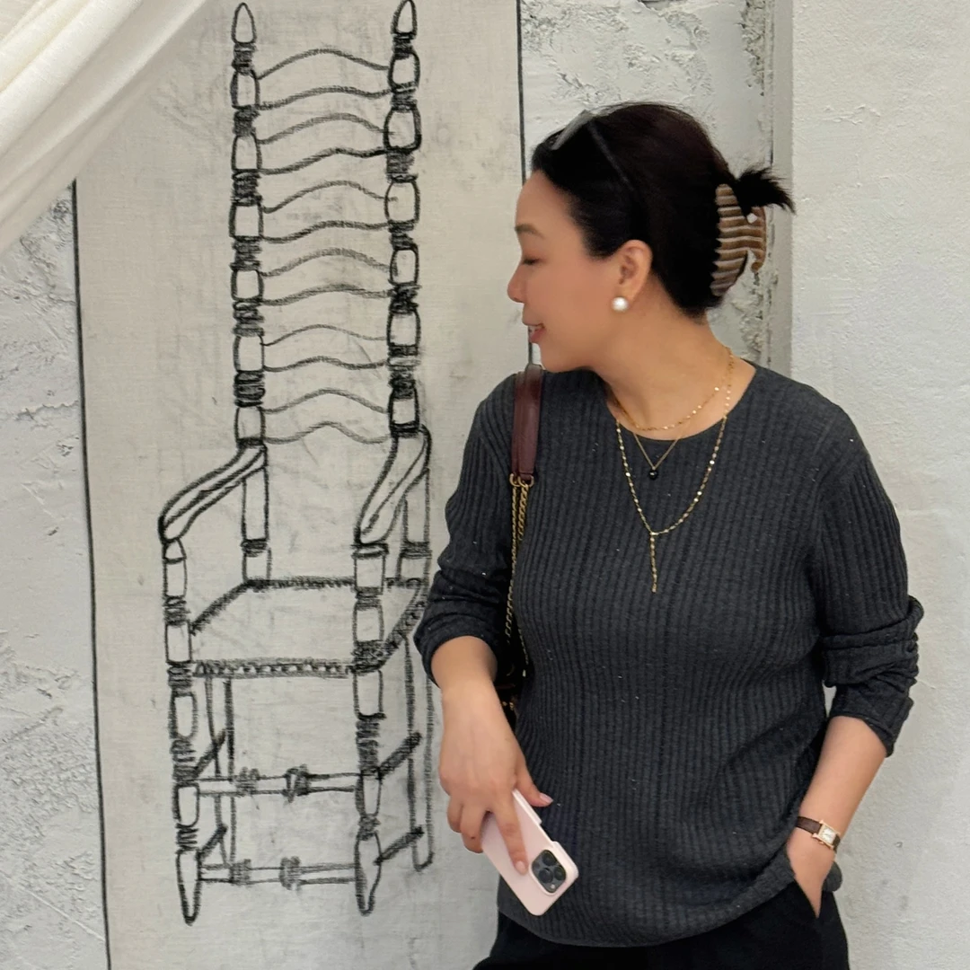 Ms.Qnn“闪耀”绵羊毛珠片纱 坑条长袖圆领针织衫 37T133 Q姐