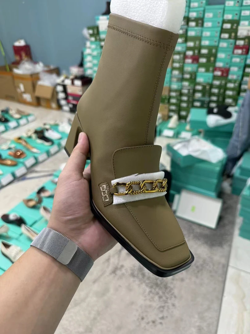 TA21792-10--法式方头粗跟金属扣时尚百搭短靴