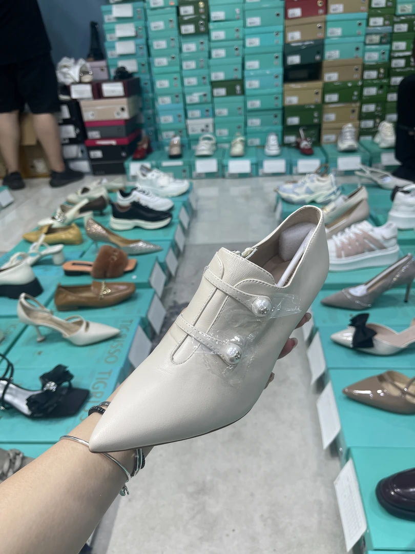 TA32108-81-百搭简约时尚女单鞋