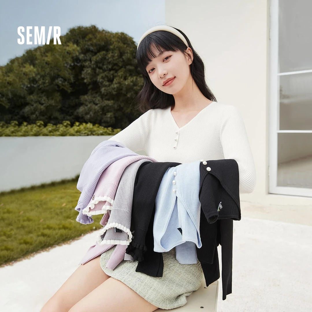 森马女针织衫秋冬短款v领打底衫长袖毛衣女士长袖毛衫修身上衣