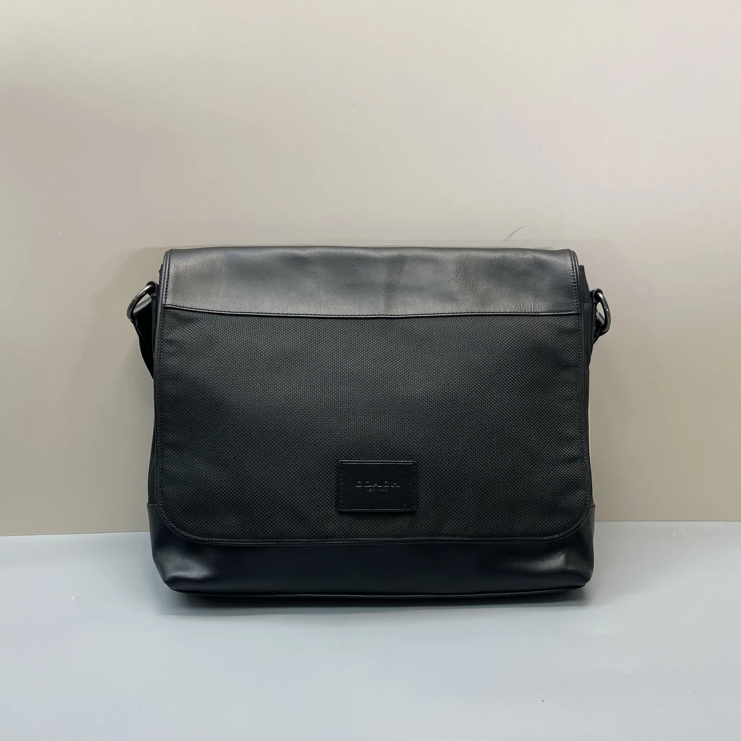 95新 COACH/蔻驰 黑色男士公文包 34*29*8cmD062609
